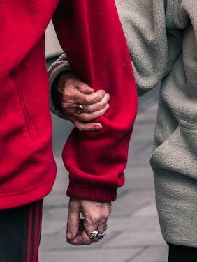 jack-finnigan-M9EctVUPrp4-unsplash in-home care services